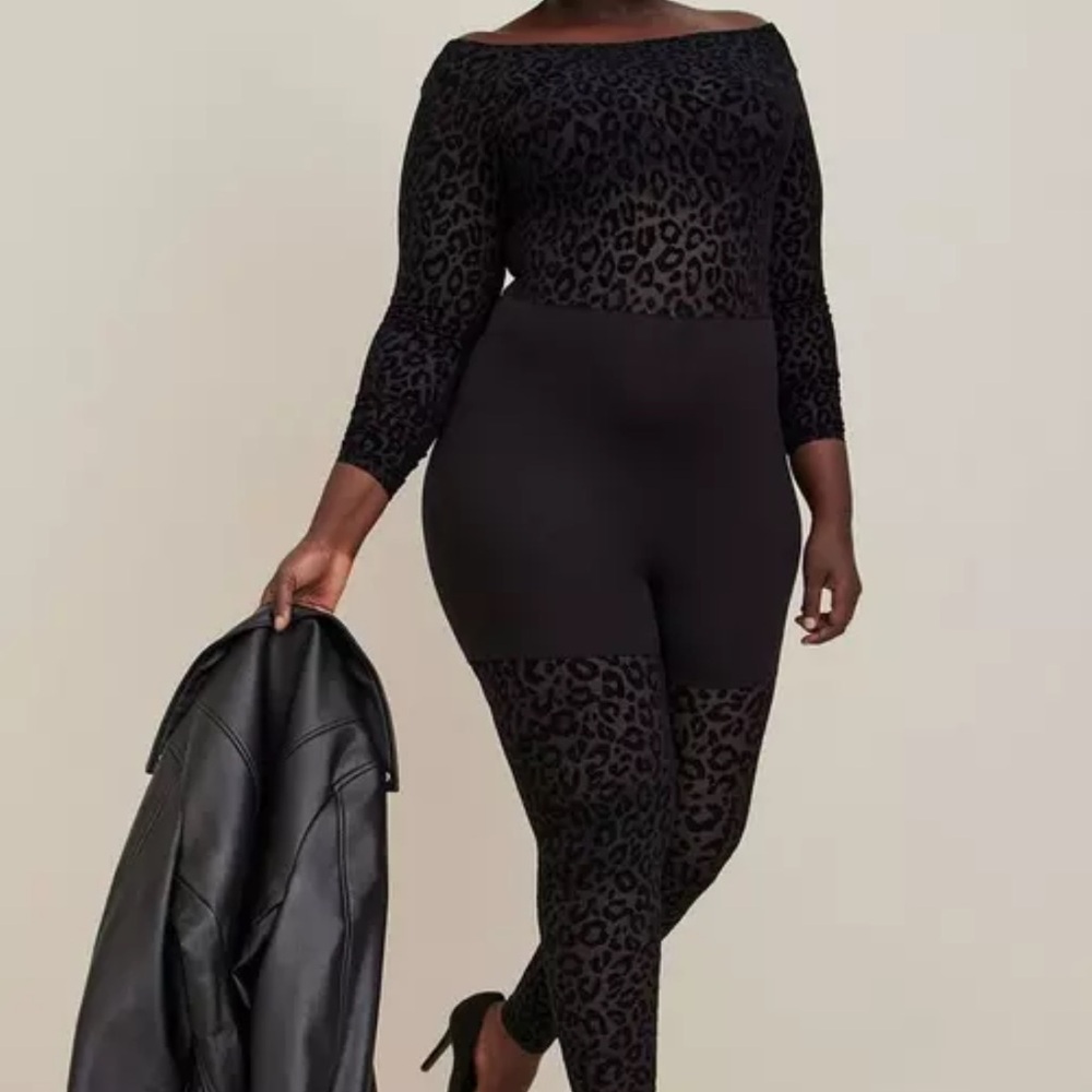 Torrid NEW Full Length Cat Suit Flocked Black 3X (22 - 24) Long Sleeve Holiday